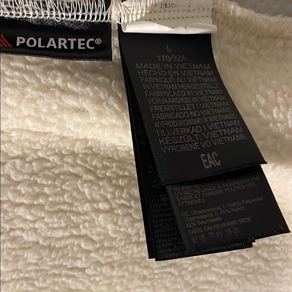 Marmot Tan and Cream Fleece Vest comfort and style - Picture 4 of 12